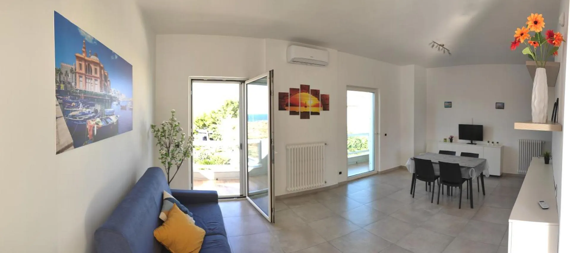 Seagull Apartments - Front And Sea View & Airport Bari 0*,