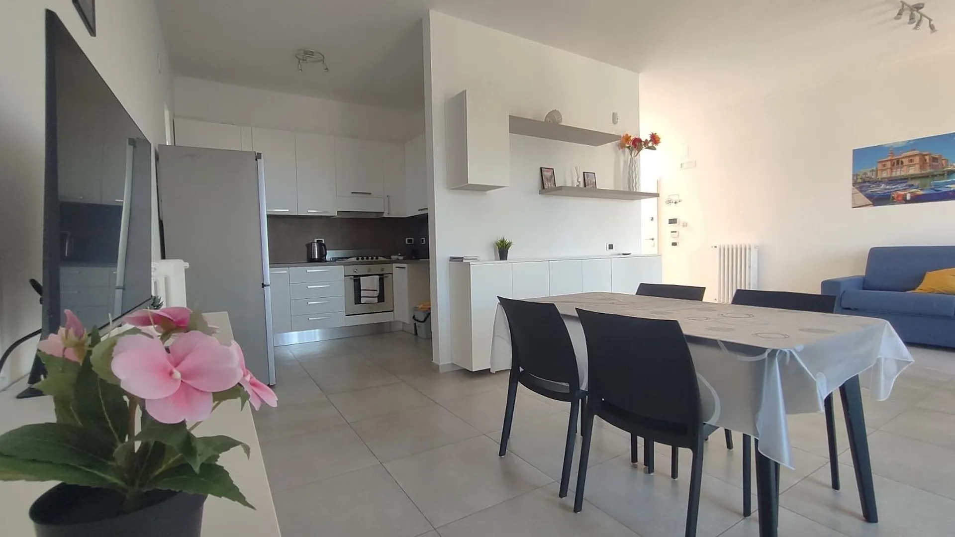 Seagull Apartments - Front And Sea View & Airport Bari 0*,  Italy